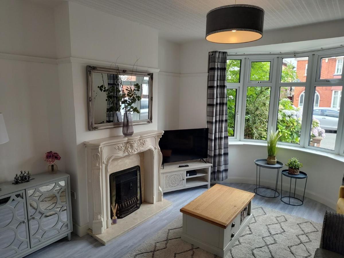 Wavertree Drive 3 Bed Contractor Home In Лестер Экстерьер фото
