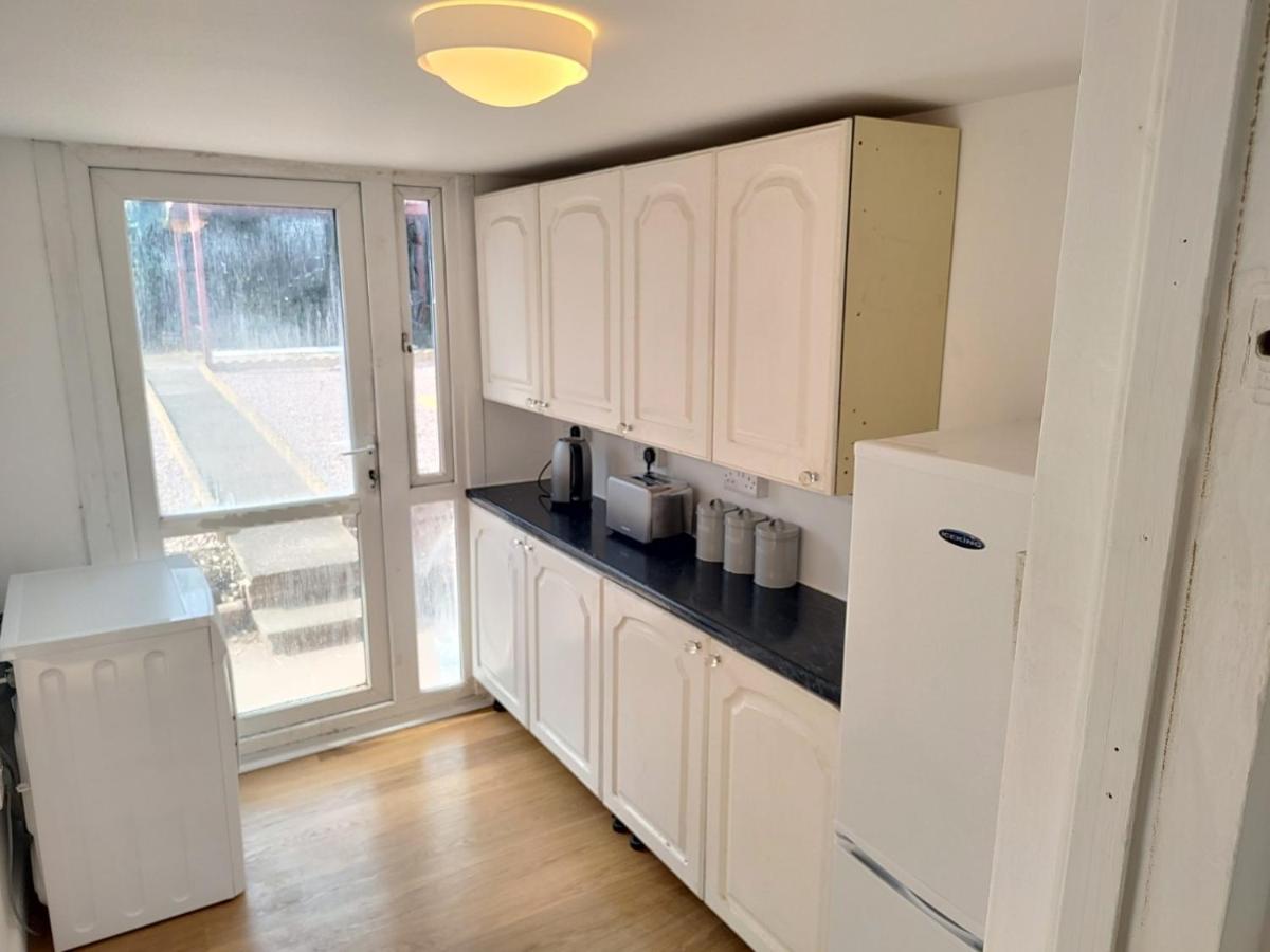 Wavertree Drive 3 Bed Contractor Home In Лестер Экстерьер фото